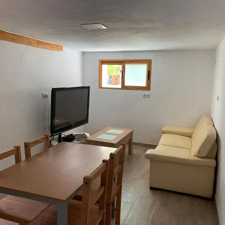 Glaser 10 Apartment *